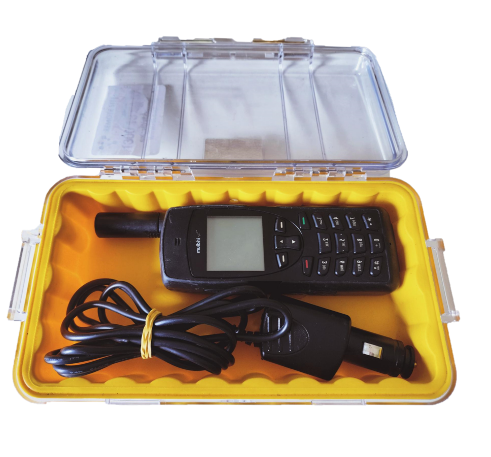 Iridium 9555 in case with charger - 3 months warranty, EX-HIRE